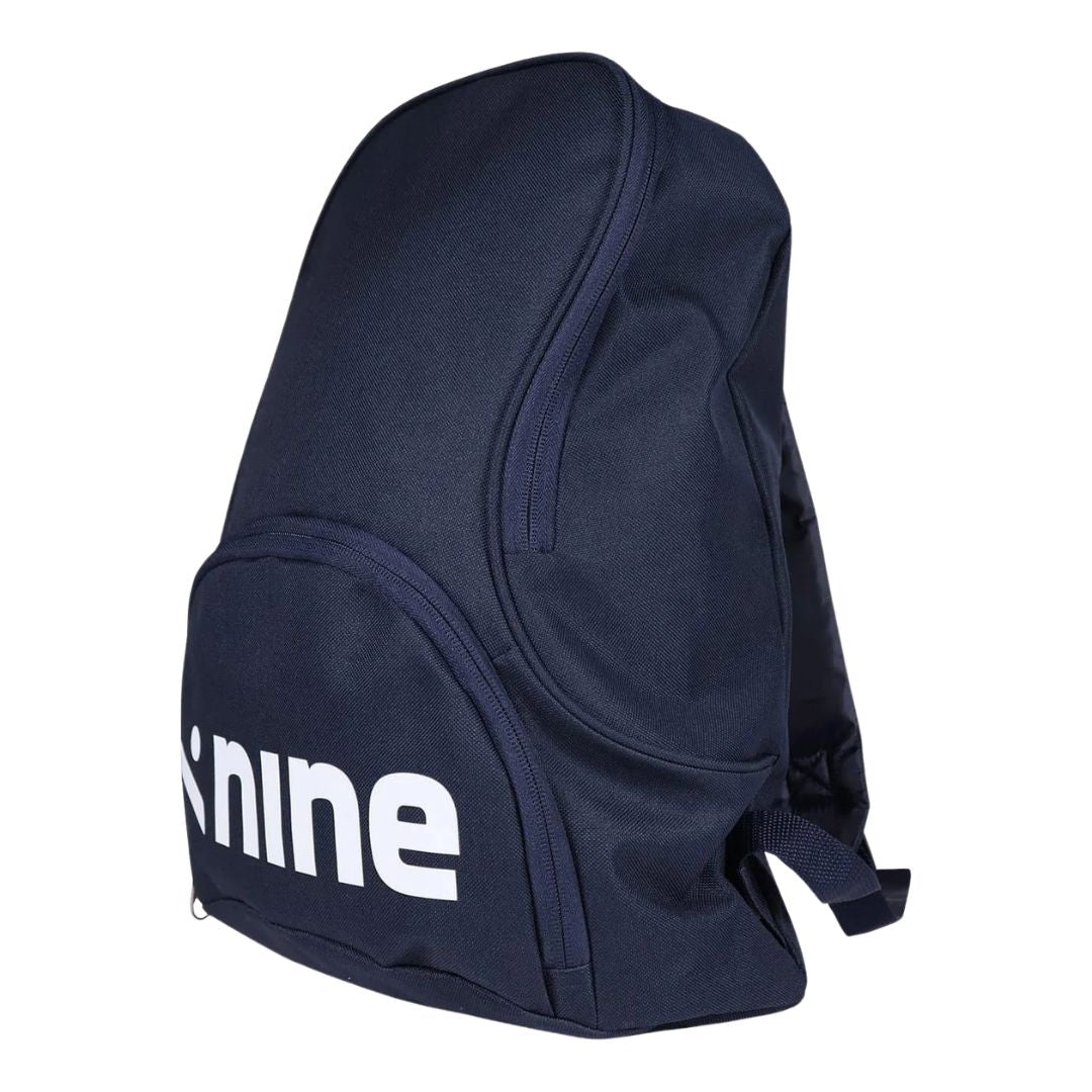 Ninesquared Riva športni nahrbtnik z ergonomsko obliko in udobnim dizajnom za šport in šolo.